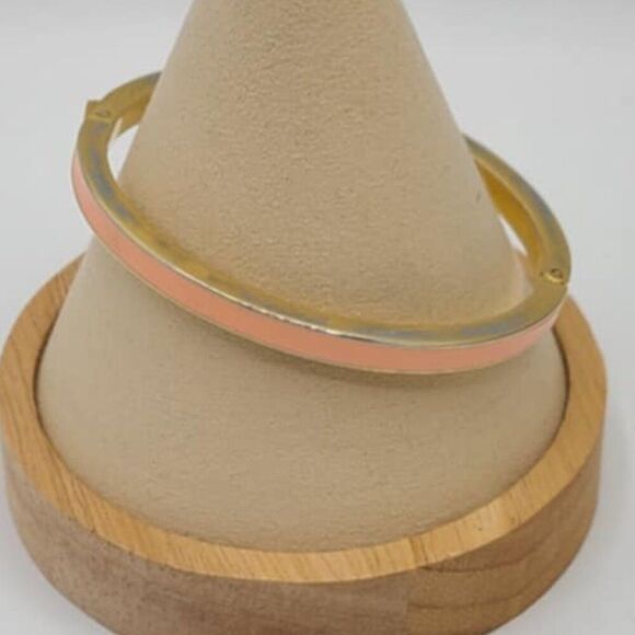 J Crew Thin Pink Enamel Gold Tone Hinged Bangle - Picture 4 of 6